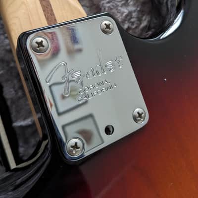 Fender American Professional Stratocaster with Rosewood Fretboard 2017 - 2019 - 3-Color Sunburst image 12