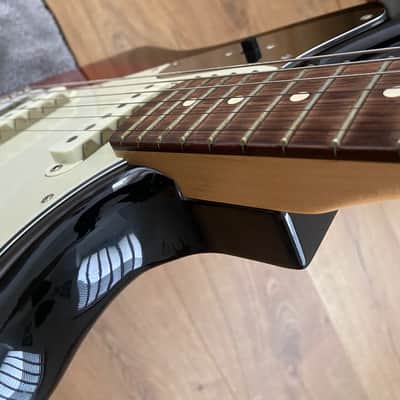 Fender American Professional Jaguar - 3-Color Sunburst image 4