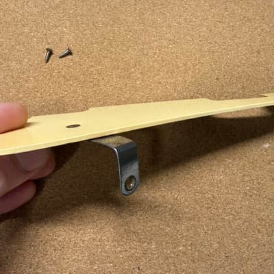 Gibson Vintage Les Paul P-90 Pickguard 1953 Cream w/bracket + screws- Fits 1954 1955 1956 image 8