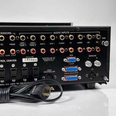 McIntosh C31V Audio/Video Control Center image 13