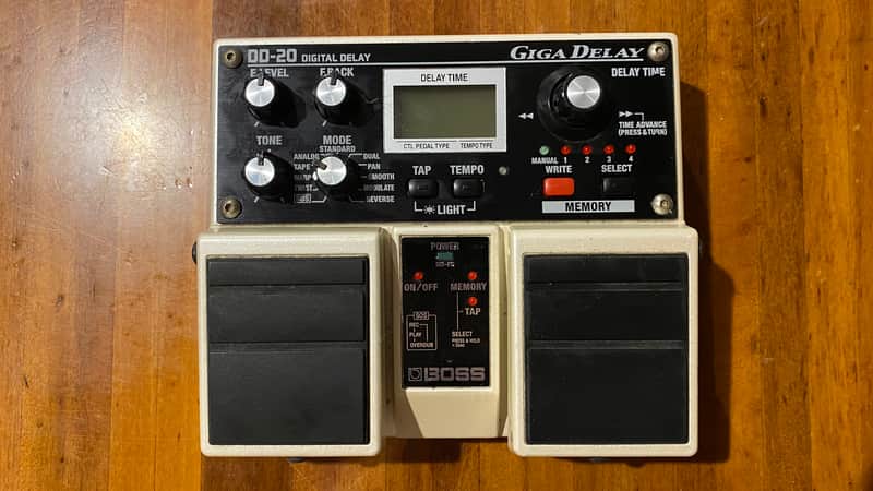 Boss DD-20 Giga Delay image 1
