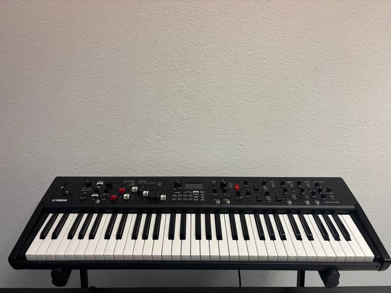 Yamaha YC61 61-Key Stage Keyboard image 1