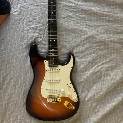 Fender 50th Anniversary American Standard Stratocaster 1996 Antique Burst #1416/2500 USA image 3