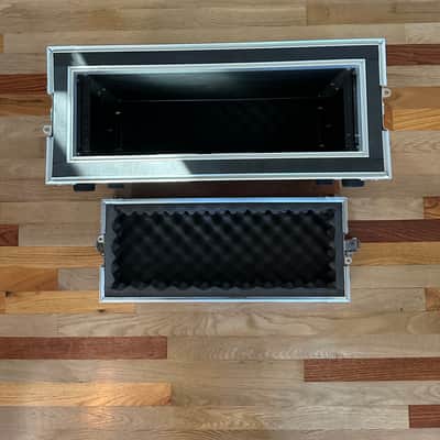 Audiopile A3UE-10 3-Space Shock Mount 10” Rack Depth 2023 - Black image 2