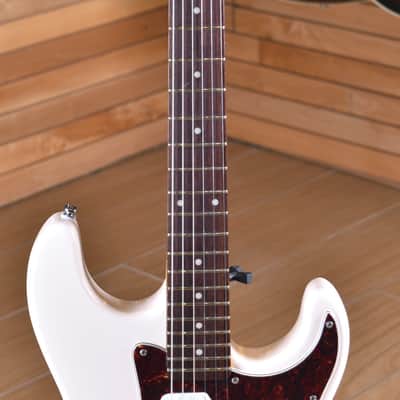 G&L Comanche Olympic White image 4