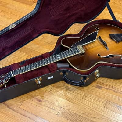 DeCava Stratford archtop guitar 2012 - Almond Burst image 1