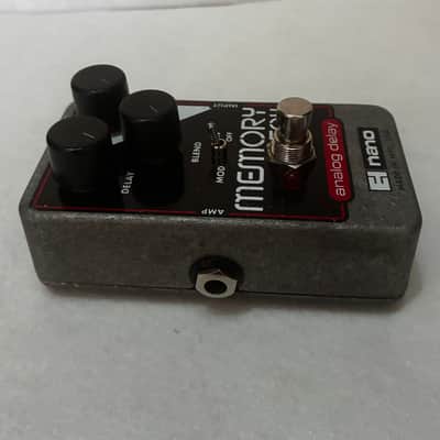 Electro-Harmonix Memory Toy Analog Echo / Chorus 2009 - Present - Black / White / Red image 4