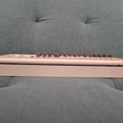 Roland TR-09 Rhythm Composer - White - BRIGHTON image 3