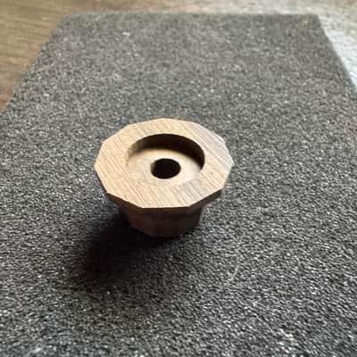 Guilford Ziricote 1122 Facet Cut Volume/Tone potentiometer knob - 1.5mm set Screw / 6mm shaft - 1 Knob image 3