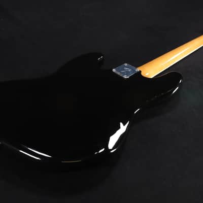 Fender Vintera III Early '70s Jazz Bass, Rosewood Fingerboard - Black 751 image 7