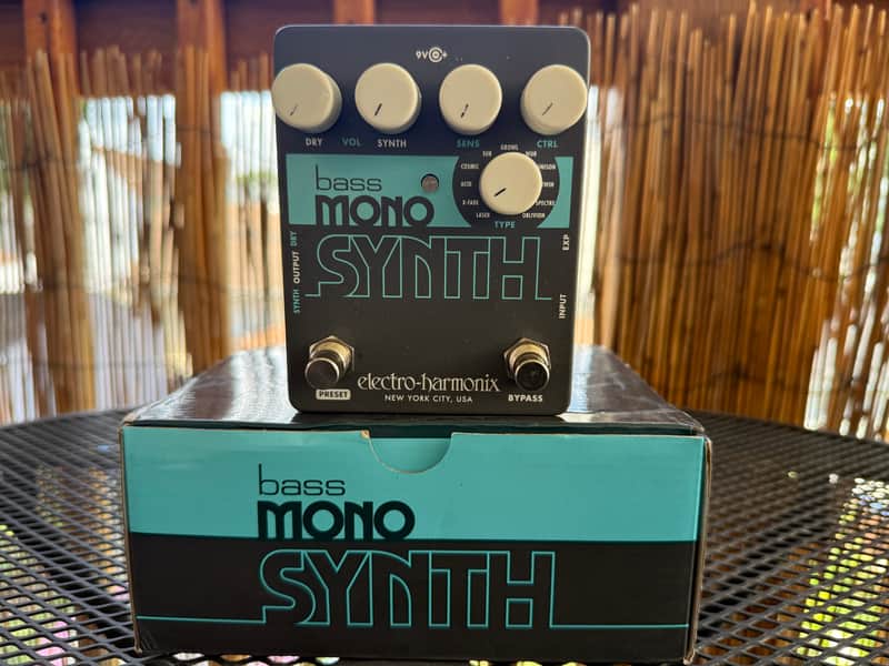 Electro-Harmonix Bass Mono Synth