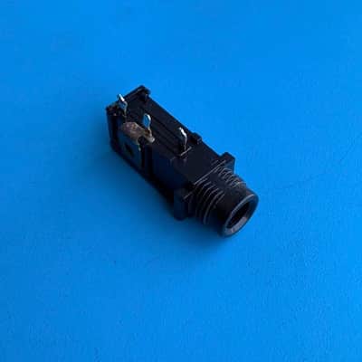 CASIO LK-92TV LK-100 WK-1800 Keyboard Part: TS Mic Input Mono 3-Pin Socket