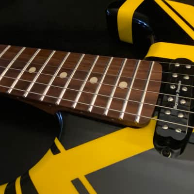 Bumblebee Yellow and Black EVH Build image 12