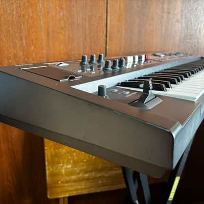Roland V-Combo VR-09 Live Performance Keyboard w/ 100-240V power supply image 5
