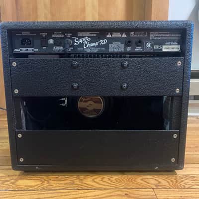 Fender Super Champ XD 2-Channel 15-Watt 1x10" Guitar Combo  with Foot Switch image 3