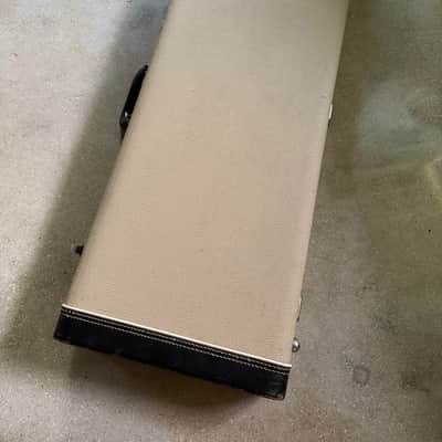ULTRA RARE 1963-1964 Fender Stratocaster Case and Full case Candy set - strap, polish cloth, hang tags. etc NEAR MINT White Cookies and Cream image 10