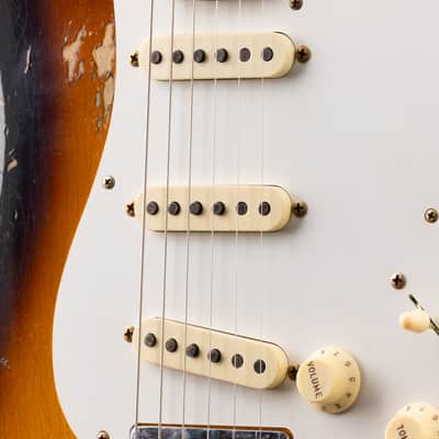 Fender Custom Shop Tropo Stratocaster Hardtail Heavy Relic - Super Faded 2 Tone Sunburst (026) image 10