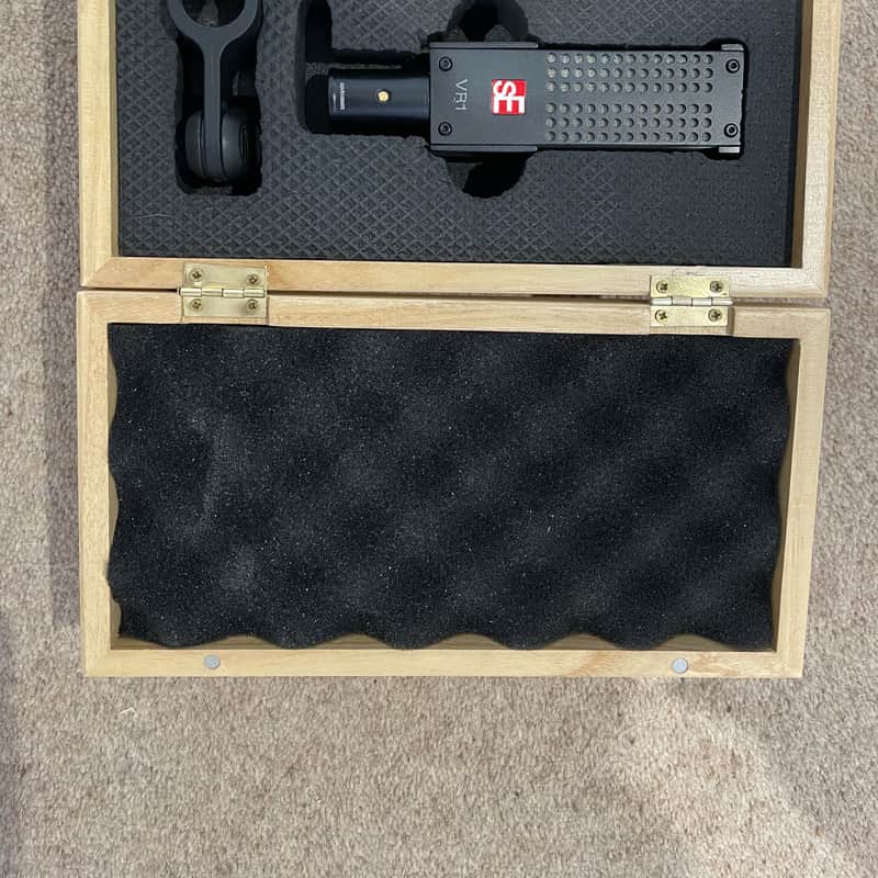 2010 – Present sE Electronics Voodoo VR1 Passive Ribbon Microp…