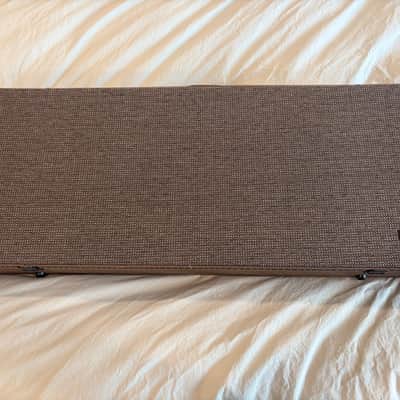 Therevox ET-5 with optional Tweed Case image 2