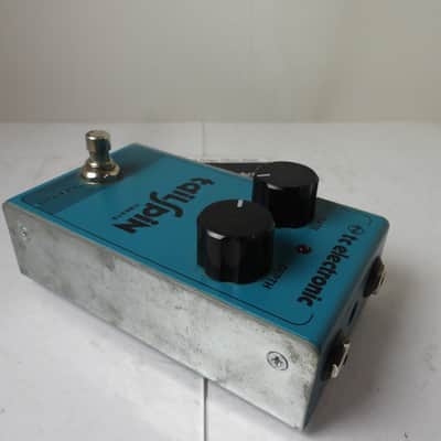 TC Electronics Tailspin Vibrato Effects Pedal Free USA Ship image 3