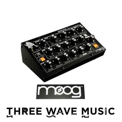 Moog Minitaur Analog Bass Synthesizer [Three Wave Music]