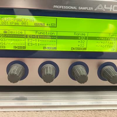YAMAHA A4000 Professional Sampler with Iomega 250 Zip Drive image 2