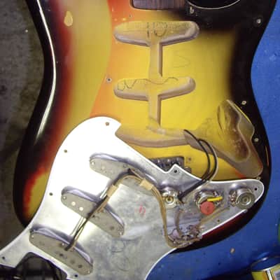 Fender Stratocaster 1965 - Sunburst image 17