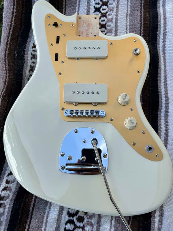 Squier J Mascis Jazzmaster loaded body image 1