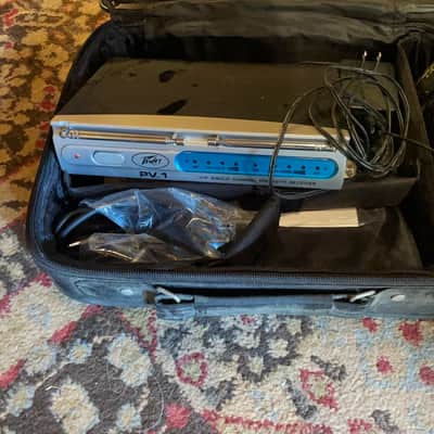 Peavey PV 1 VHF Receiver and Lavalier Mic image 1