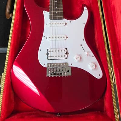 Yamaha PAC012 Pacifica HSS with Rosewood Fretboard 2010 - Present - Red image 1