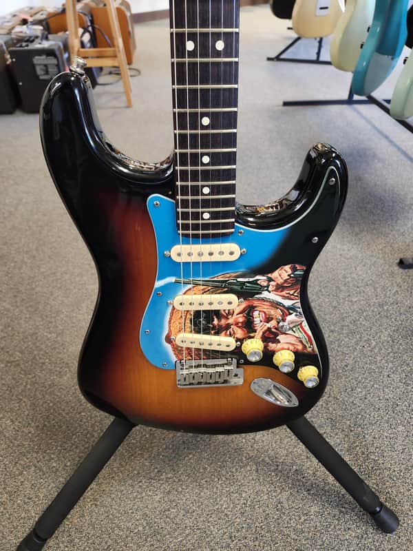 Used 2004 Fender American Stratocaster w/ Virgil Arlo Pickups and Upgrades - Sunburst w/ Case image 1