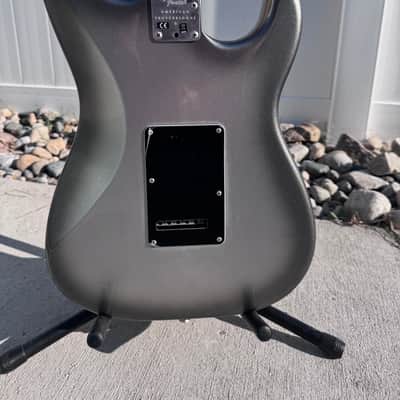 Fender American Professional II Stratocaster Left-Handed with Maple Fretboard 2024 Mercury image 3