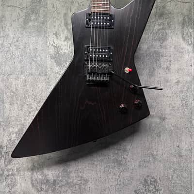 Gibson Limited Edition Vampire Blood Moon Explorer 2011 - Ebony/Red image 2