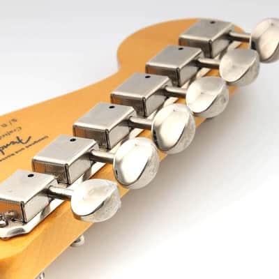Brio Vintage Style 6-in-Line Guitar Tuners – Split Shaft Machine Heads for Strat & Tele Style Guitars - Chrome image 6