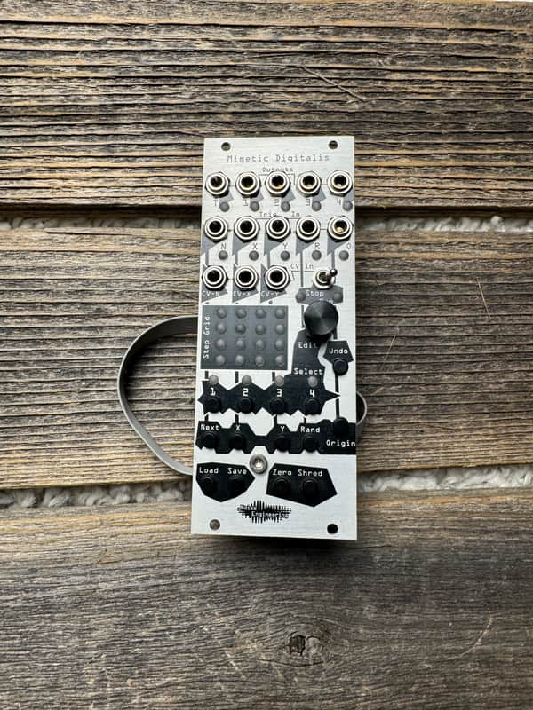 Noise Engineering Mimetic Digitalis