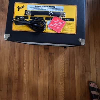 Fender Rumble 200 V3 200-Watt 1x15" Bass Combo 2015 - Present - Black image 2