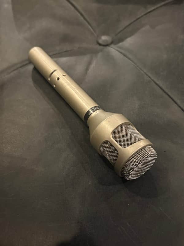 Shure SM53