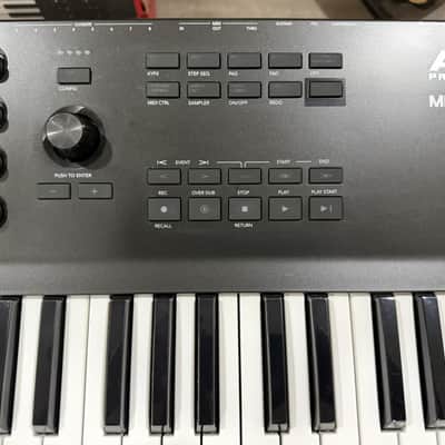 Akai MPC Key 61 Standalone Workstation Synthesizer 2022 - Present - Black image 3