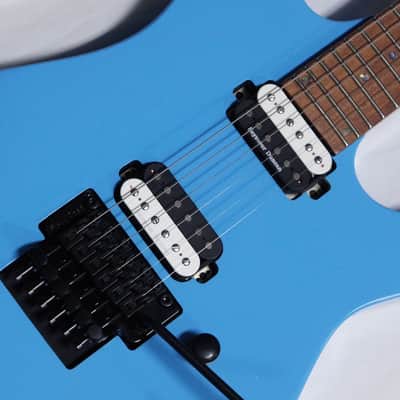 Dean Modern 24 Floyd electric guitar Roasted Maple Vintage Blue w/ Hard CASE - B-stock image 4