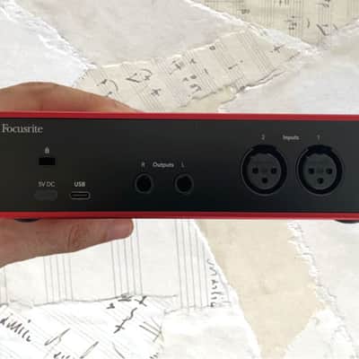 Focusrite Scarlett 2i2 4th Gen USB Audio Interface 2023 - Present - Red image 2