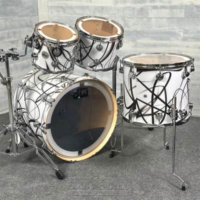 DW Collectors VLT 333 Maple 4pc Drum Set White Glass Contrails image 2