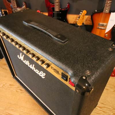 Marshall DSL40C 2-Channel 40-Watt 1x12" Guitar Combo 2012 - 2017 - Black image 4