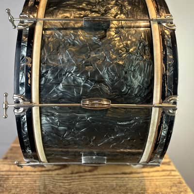 Slingerland 24" x 14" 1951 Artist Model Gray Oyster Pearl with calfskin heads for Local Pickup Only in Milwaukee, WI image 4