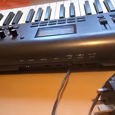 M-Audio Axiom 61 Key USB MIDI Keyboard Controller 2000s - Grey image 2