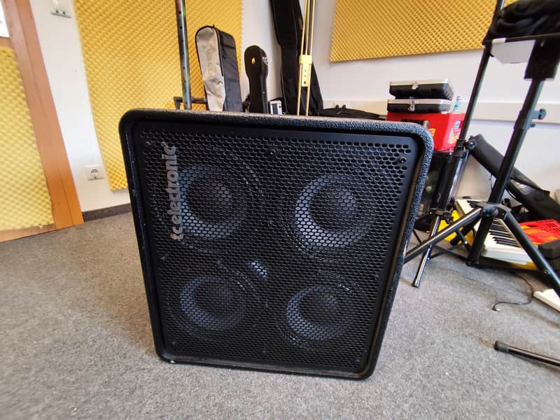 TC Electronic RS410 4x10" 600w Bass Cab