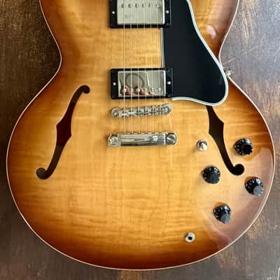 Gibson Custom Shop ES-335 _ 2010 - Figured Light Burst image 4