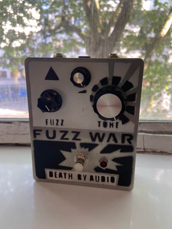 Death By Audio Fuzz War