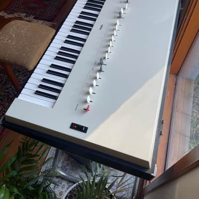 Yamaha Electone YC-20 Electric Organ - 1960s-70s - Cream image 3