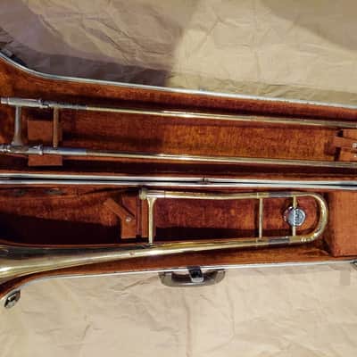 Yamaha YSL-352 Tenor Trombone, Japan, with case and mouthpiece image 3