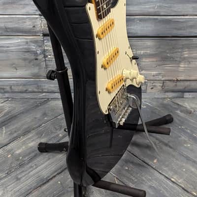 Used Squier by Fender 1984-1987 MIJ E Series Locking Tremolo Stratocaster image 4
